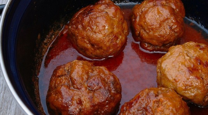 Zelf hutspot maken met gehaktballen en zelfgemaakte jus - My Food Blog